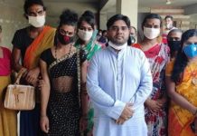 খাদ্য পেয়ে সাদ এরশাদের প্রতি কৃতজ্ঞ হিজড়া সম্প্রদায়