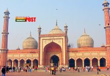 ভারতে সোমবার থেকে মসজিদে নামাজ পড়ার অনুমতি মিললো