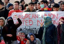 স্পেনে বৈধতার দাবিতে হাজার হাজার অভিবাসীদের বিক্ষোভ।