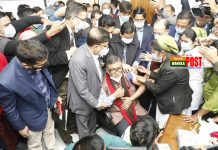 বাংলাদেশে ভ্যাকসিন উৎসবঃ প্রথম দিনে টিকা নিলেন ৩১,১৬০ জন