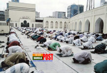 স্বাস্থ্যবিধি মেনে বায়তুল মোকাররমে ঈদের পাঁচ জামাত