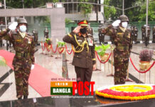 জাতীয় স্মৃতিসৌধ ও বঙ্গবন্ধুর সমাধিতে নবনিযুক্ত সেনাবাহিনী প্রধান জেনারেল শফিউদ্দিন আহমেদের শ্রদ্ধা