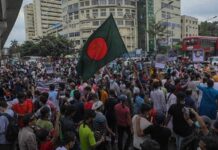 সাম্প্রদায়িক হামলার প্রতিবাদে শাহবাগে বিক্ষোভ ও মশাল মিছিল