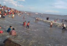 পতেঙ্গা সৈকতে ভেসে এসেছে অজ্ঞাতপরিচয় ব্যক্তির মরদেহ