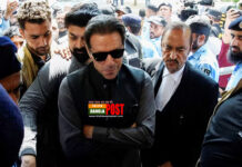 পুলিশ ঘিরে রেখেছে ইমরান খানের বাড়ি, ফের গ্রেফতারের শঙ্কা