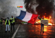 পুলিশের গুলিতে এক কিশোর নিহত হওয়ার ঘটনায় উত্তপ্ত ফ্রান্সঃ একরাতে গ্রেপ্তার ১৩০০