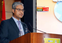 ড. ইউনূসকে নিয়ে রাষ্ট্রদূতের ফেসবুকে পোস্ট, পাসপোর্ট বাতিলের সিদ্ধান্ত